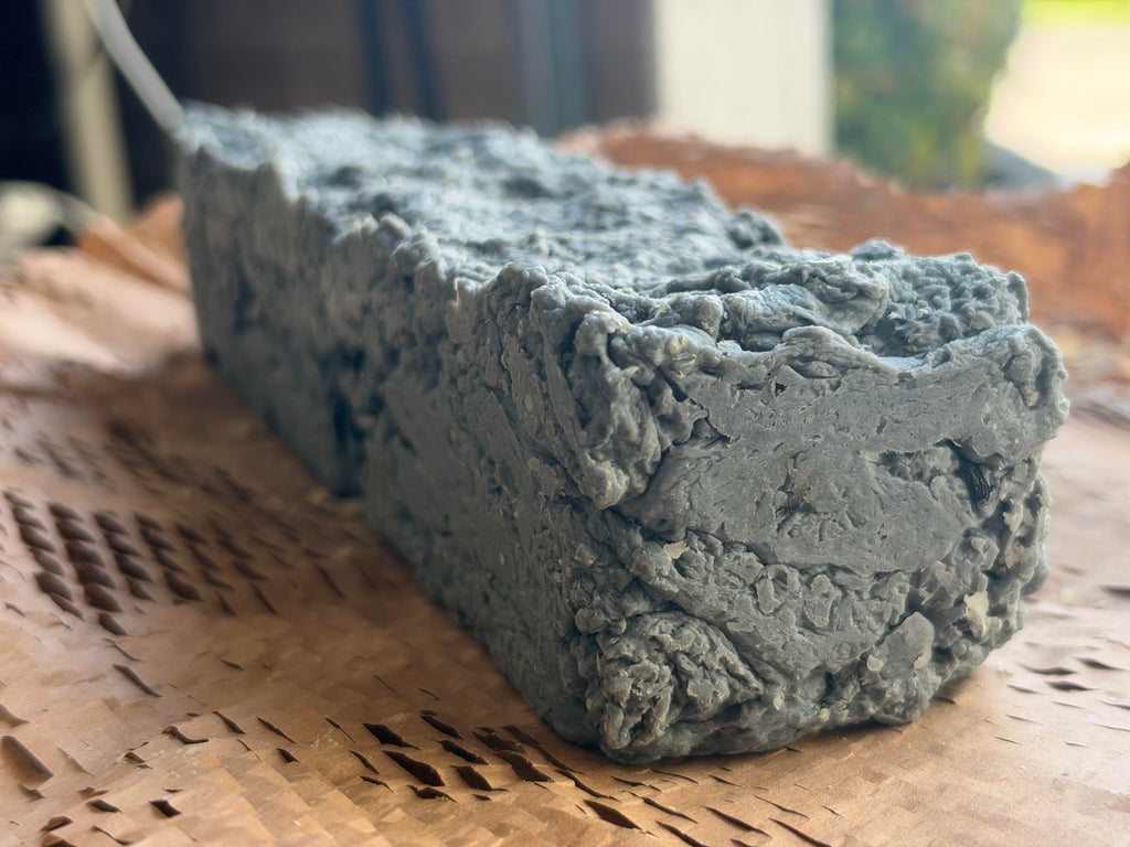 Rustic Charcoal with hibiscus leaves, spiced plum scented - Natural powder