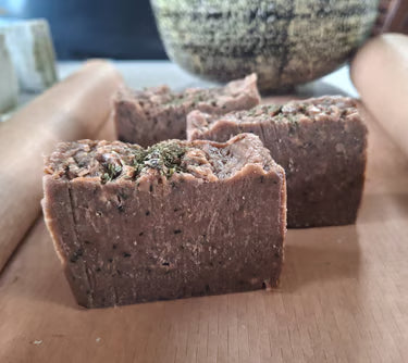 Rustic Hibiscus and vanilla, mint from the garden scented - Natural plant-based powder